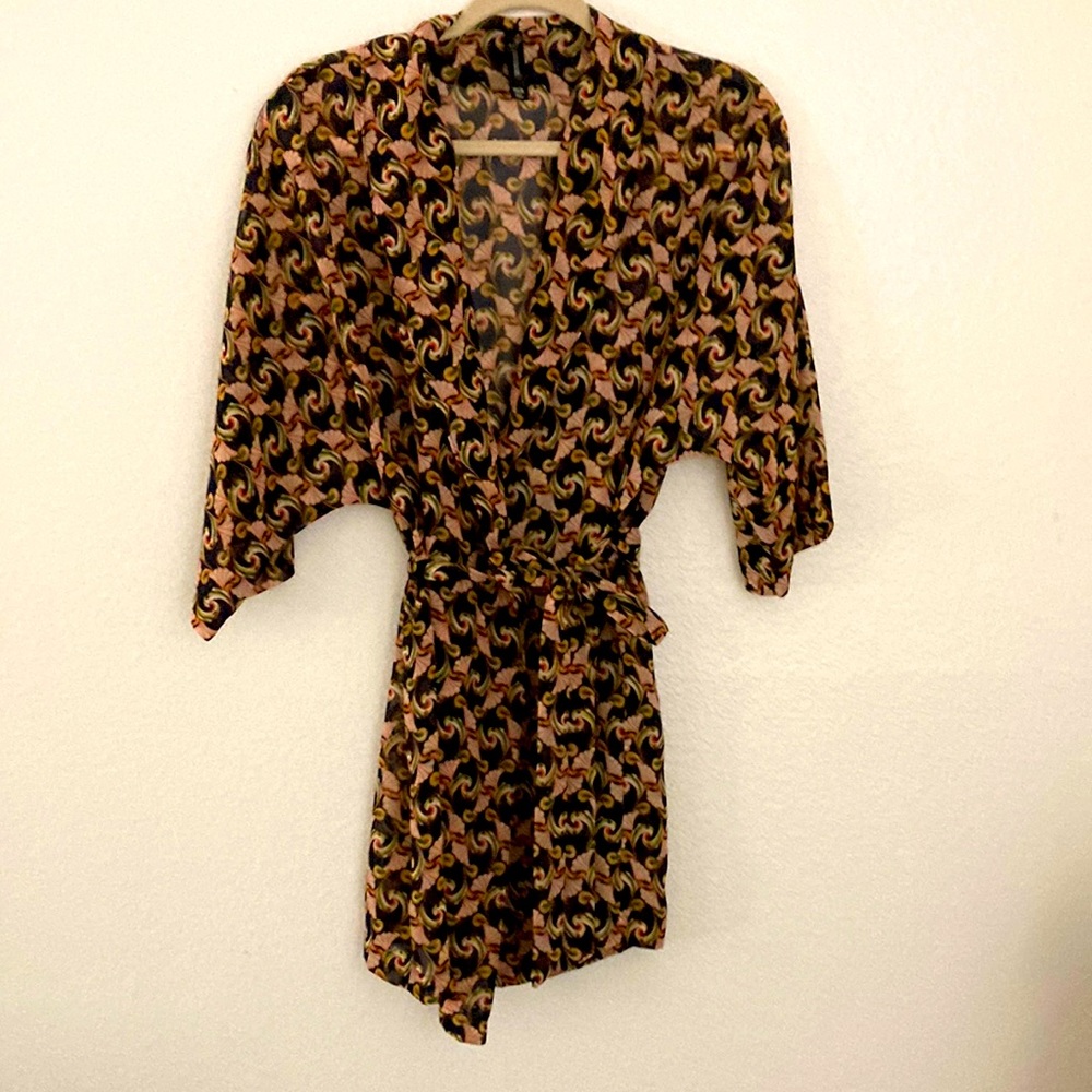 Sheer flowy short robe by The Webster Size S